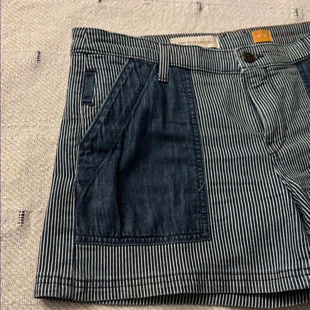 Pilcro Railroad Stripe Denim Shorts Size 31 - Picture 6 of 15